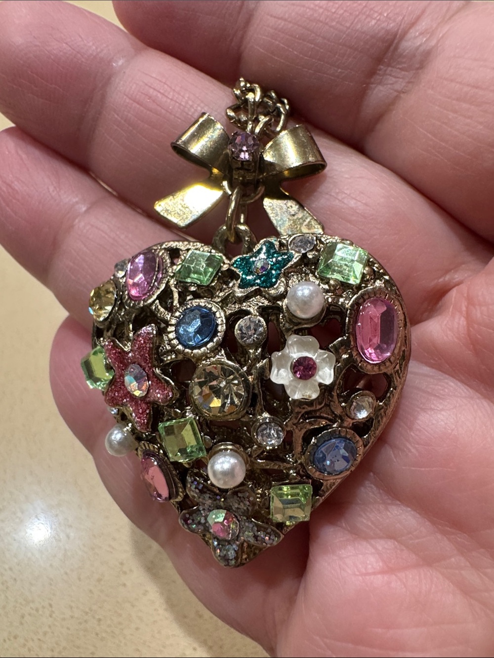 Betsey Johnson Gold-Tone Heart Pendant Necklace with Multicolor Gem Accents BNWT